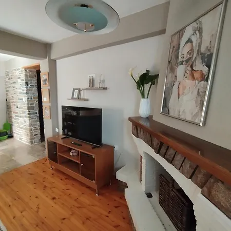 Olympus Hill דירה